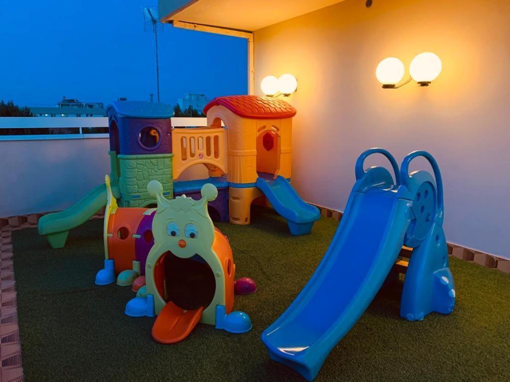 Hotel Haway Misano Adriatico Esterno foto