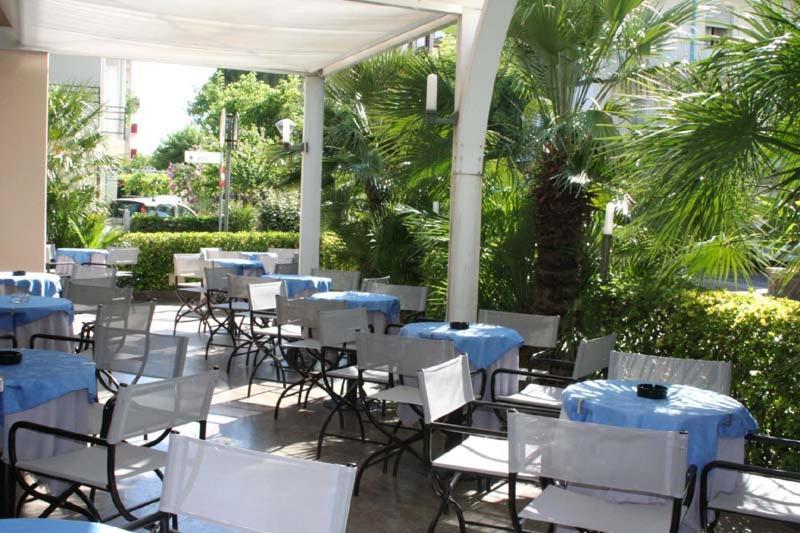 Hotel Haway Misano Adriatico Esterno foto